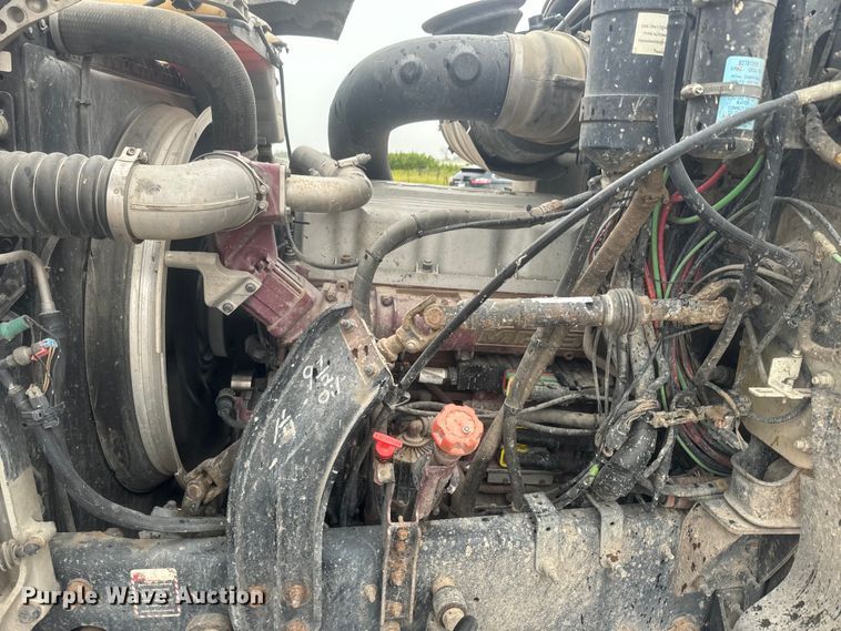 image for item DQ6778 2011 Mack CHU dump truck