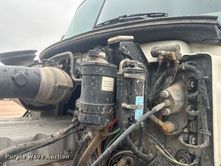 image for item DQ6778 2011 Mack CHU dump truck