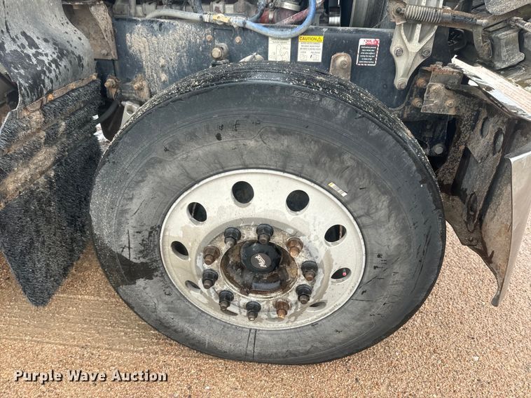 image for item DQ6778 2011 Mack CHU dump truck