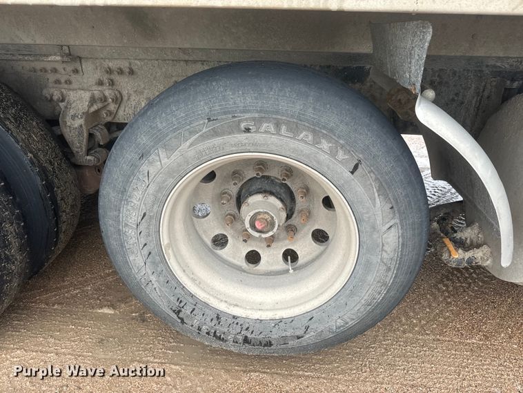 image for item DQ6778 2011 Mack CHU dump truck