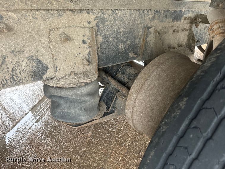 image for item DQ6778 2011 Mack CHU dump truck