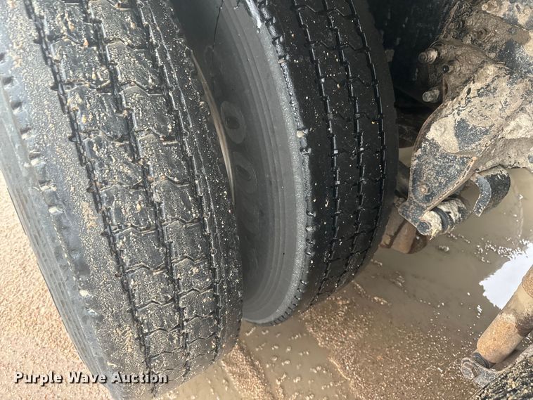 image for item DQ6778 2011 Mack CHU dump truck