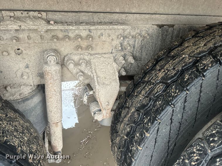 image for item DQ6778 2011 Mack CHU dump truck