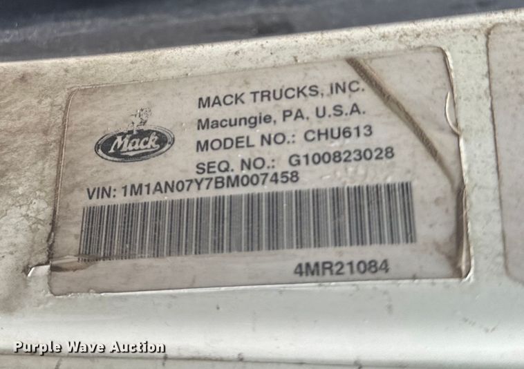 image for item DQ6778 2011 Mack CHU dump truck