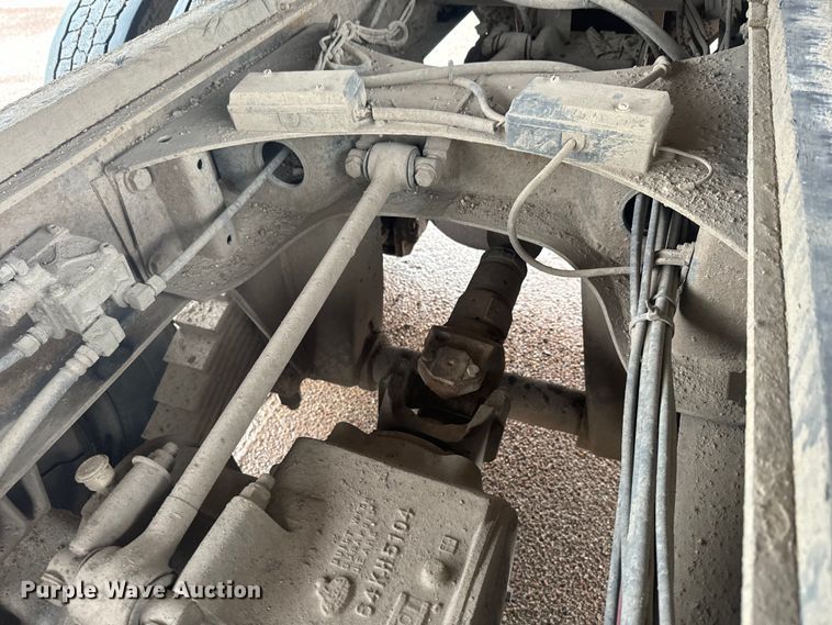 image for item DQ6779 1996 Mack RD688S dump truck