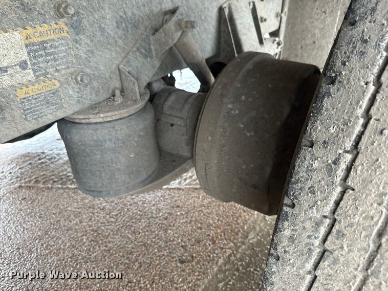 image for item DQ6779 1996 Mack RD688S dump truck