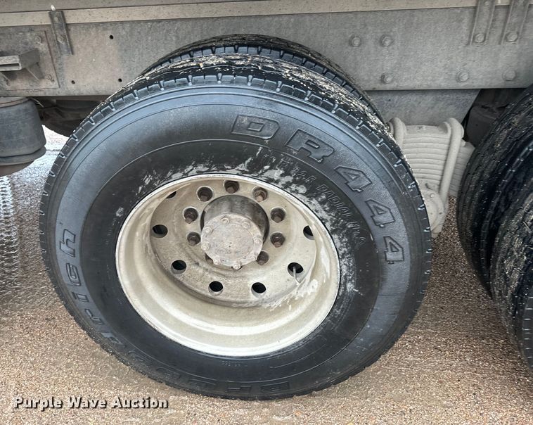 image for item DQ6779 1996 Mack RD688S dump truck