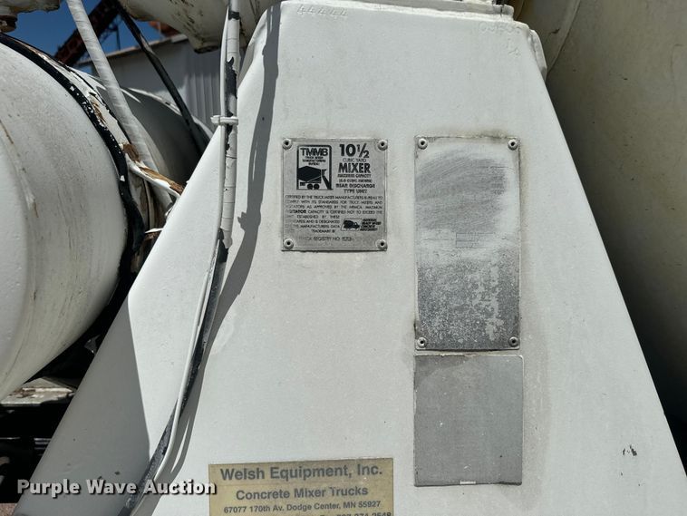 image for item DQ6782 1997 Mack RD690S ready mix truck