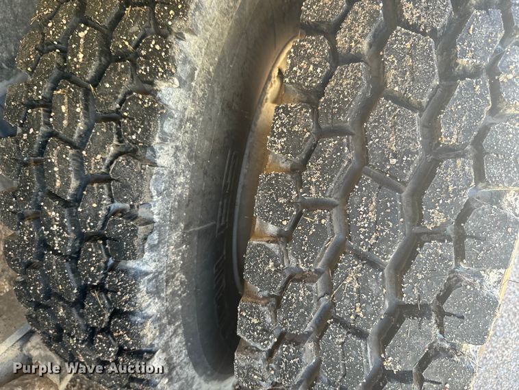 image for item DQ6782 1997 Mack RD690S ready mix truck