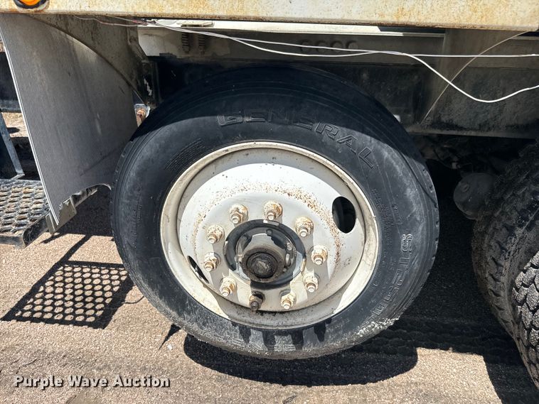 image for item DQ6782 1997 Mack RD690S ready mix truck