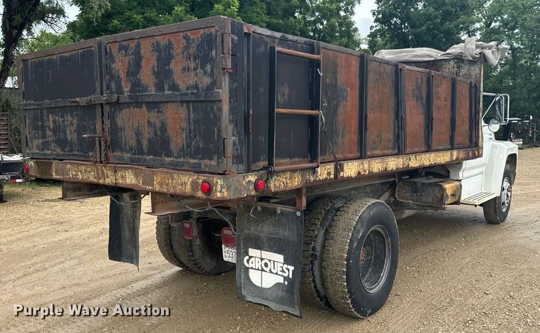 image for item DQ6802 1993 Ford F700 dump flatbed truck