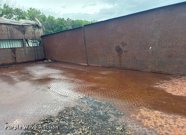 image for item DQ6802 1993 Ford F700 dump flatbed truck