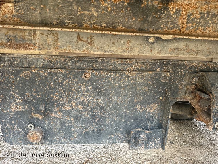 image for item DQ6802 1993 Ford F700 dump flatbed truck