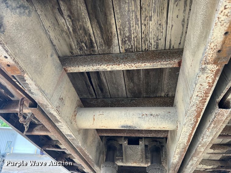 image for item DQ6802 1993 Ford F700 dump flatbed truck