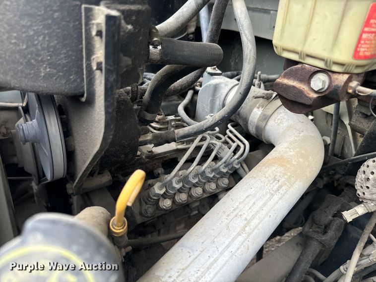 image for item DQ6802 1993 Ford F700 dump flatbed truck