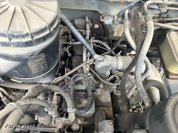 image for item DQ6802 1993 Ford F700 dump flatbed truck