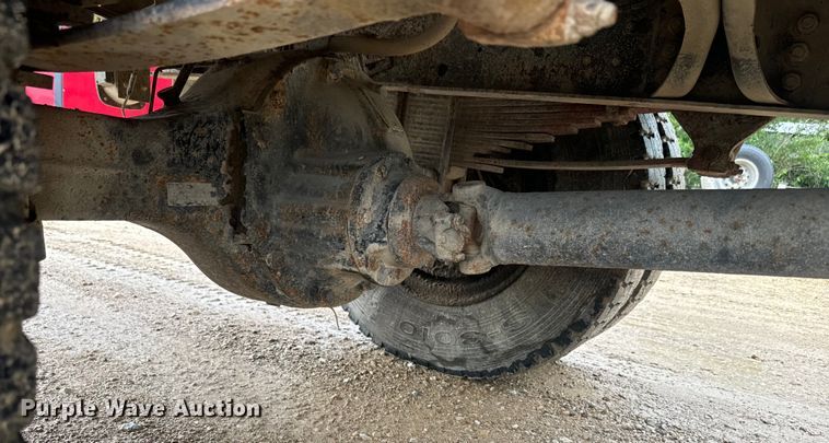 image for item DQ6802 1993 Ford F700 dump flatbed truck