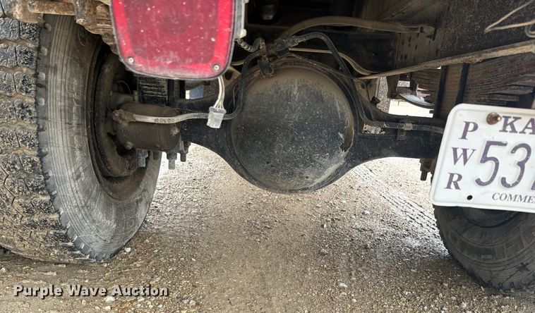 image for item DQ6802 1993 Ford F700 dump flatbed truck