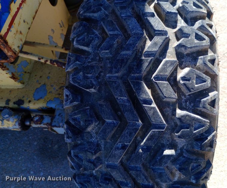 image for item DQ7129 1993 SkyJack SJ-6826 scissor lift