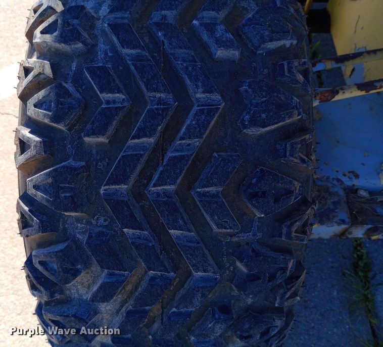 image for item DQ7129 1993 SkyJack SJ-6826 scissor lift