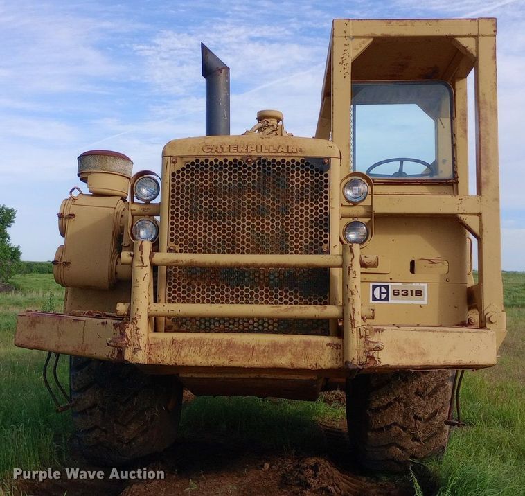 image for item DQ7137 Caterpillar 631B conventional scraper 