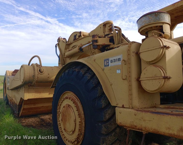 image for item DQ7137 Caterpillar 631B conventional scraper 