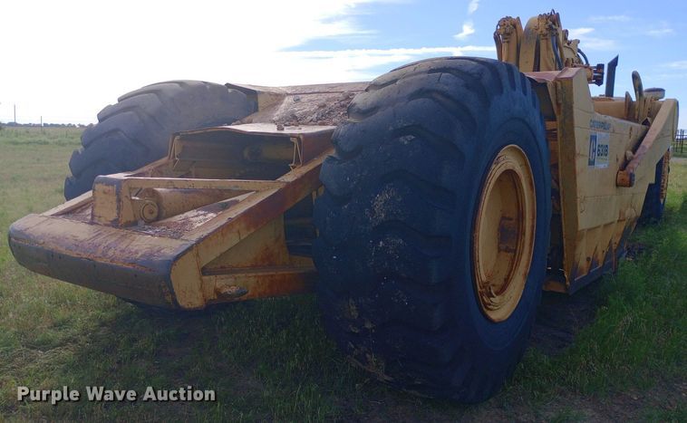 image for item DQ7137 Caterpillar 631B conventional scraper 