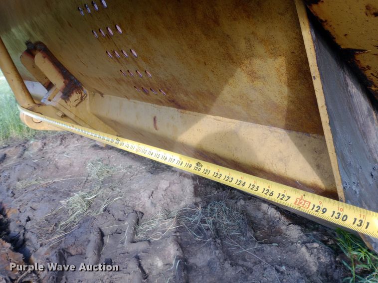 image for item DQ7137 Caterpillar 631B conventional scraper 