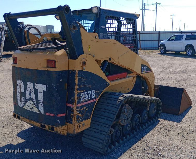 image for item DQ7160 2005 Caterpillar 257B tracked skid steer loader