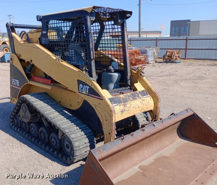 image for item DQ7160 2005 Caterpillar 257B tracked skid steer loader