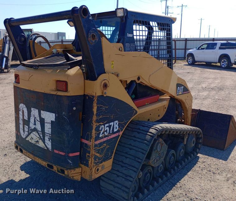 image for item DQ7160 2005 Caterpillar 257B tracked skid steer loader