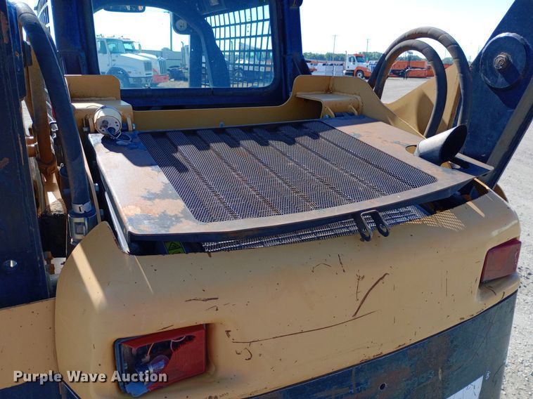 image for item DQ7160 2005 Caterpillar 257B tracked skid steer loader