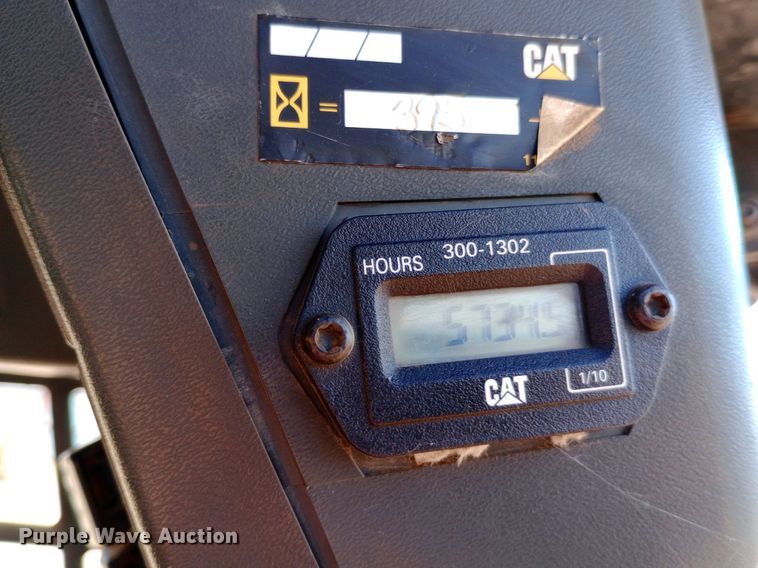 image for item DQ7160 2005 Caterpillar 257B tracked skid steer loader