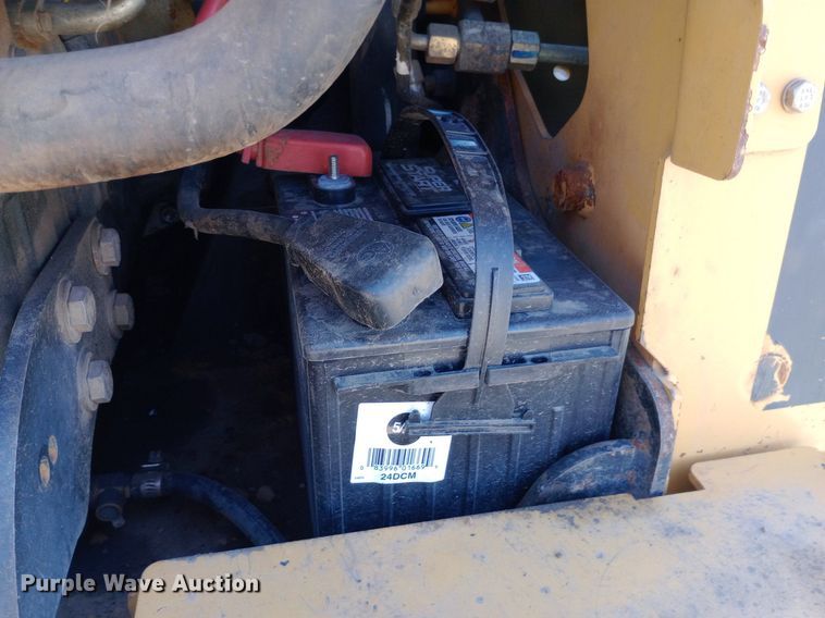 image for item DQ7160 2005 Caterpillar 257B tracked skid steer loader