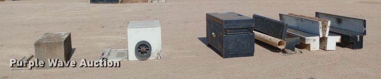 image for item DQ7187 (7) toolboxes