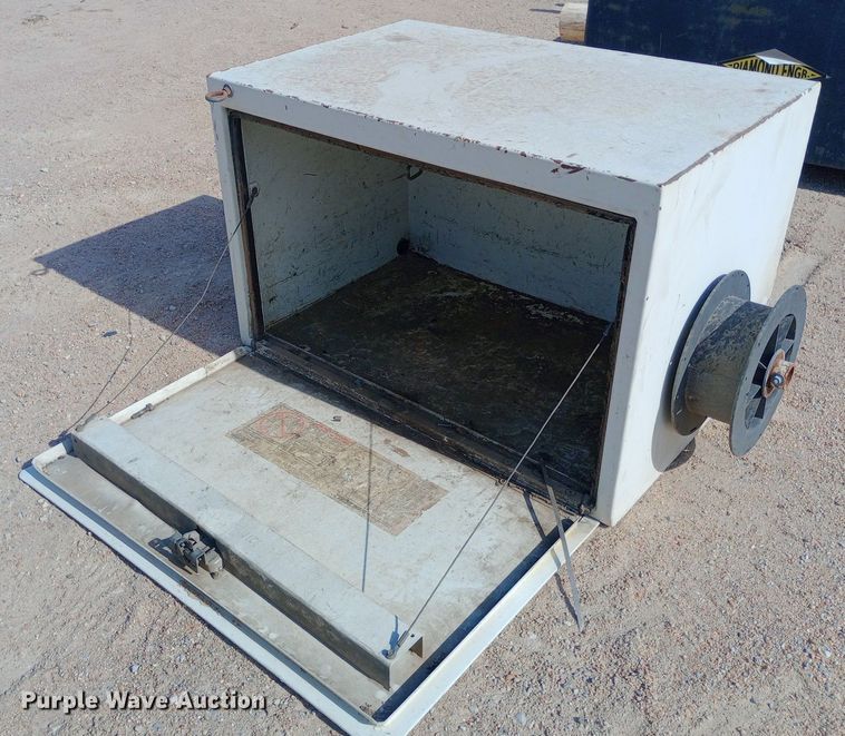 image for item DQ7187 (7) toolboxes