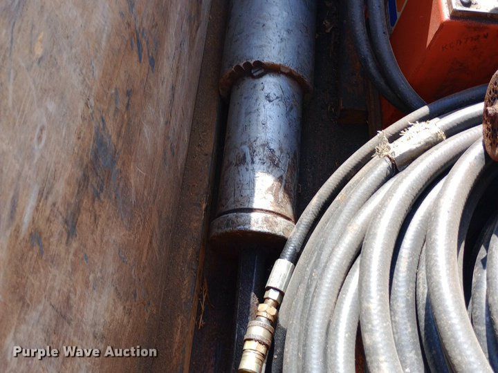 image for item DQ7189 Elco hydraulic power unit with breaker