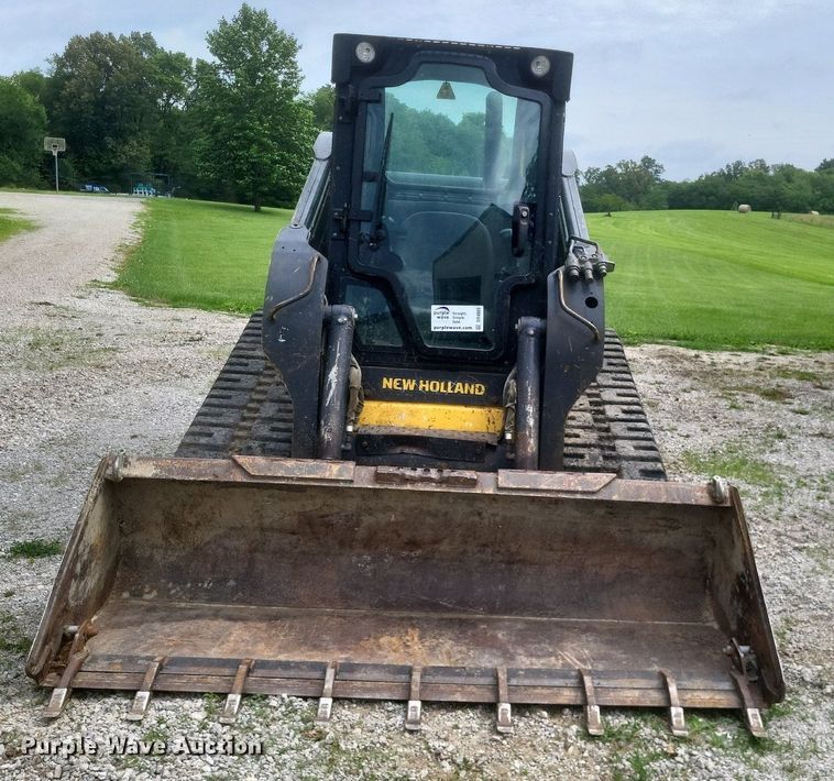image for item DR4806 2011 New Holland  C232 tracked skid steer loader