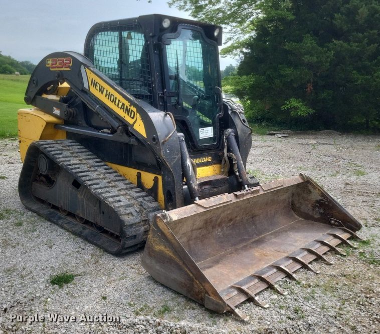 image for item DR4806 2011 New Holland  C232 tracked skid steer loader