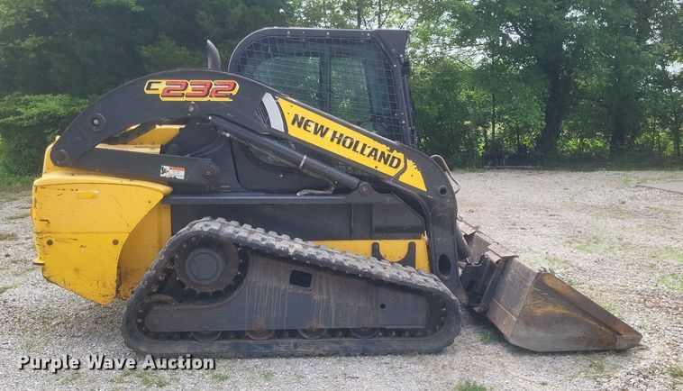 image for item DR4806 2011 New Holland  C232 tracked skid steer loader