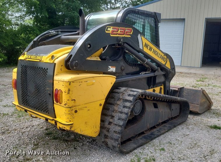 image for item DR4806 2011 New Holland  C232 tracked skid steer loader