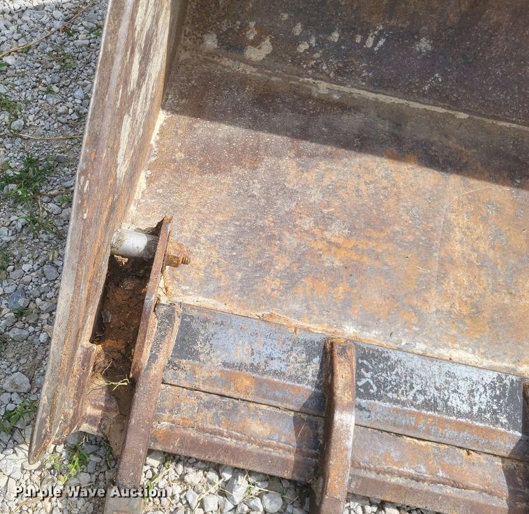 image for item DR4806 2011 New Holland  C232 tracked skid steer loader