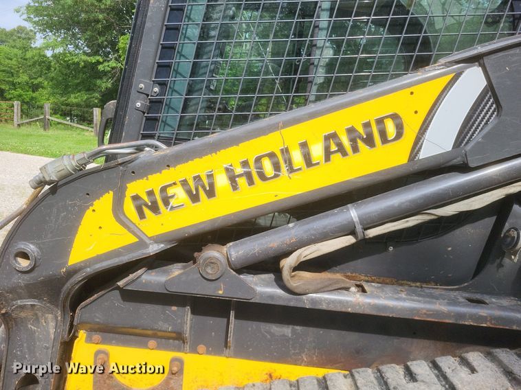 image for item DR4806 2011 New Holland  C232 tracked skid steer loader