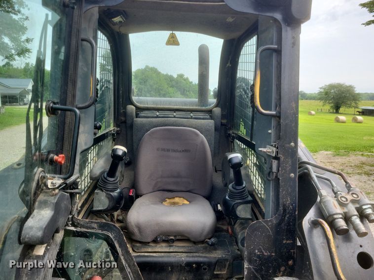 image for item DR4806 2011 New Holland  C232 tracked skid steer loader