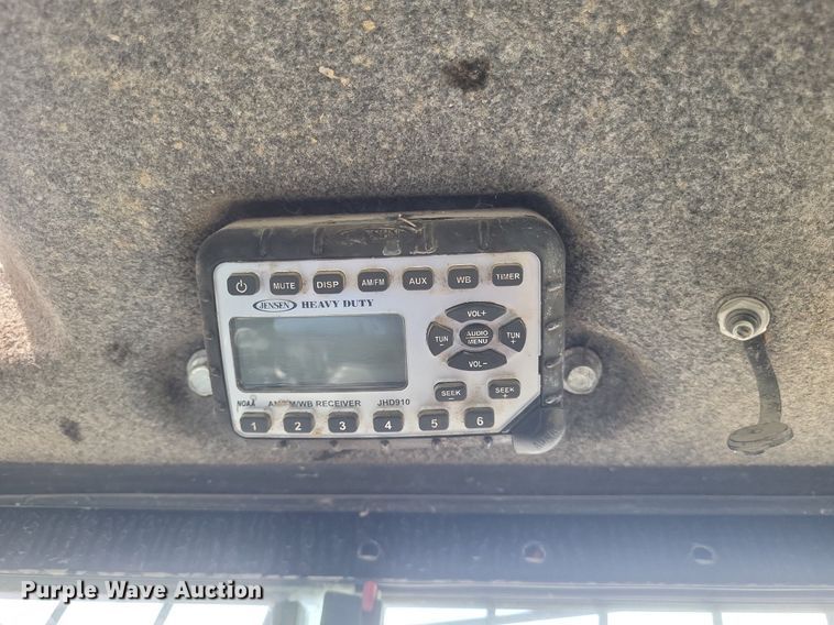 image for item DR4806 2011 New Holland  C232 tracked skid steer loader