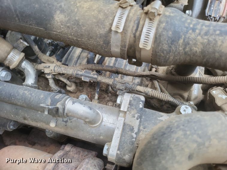 image for item DR4806 2011 New Holland  C232 tracked skid steer loader