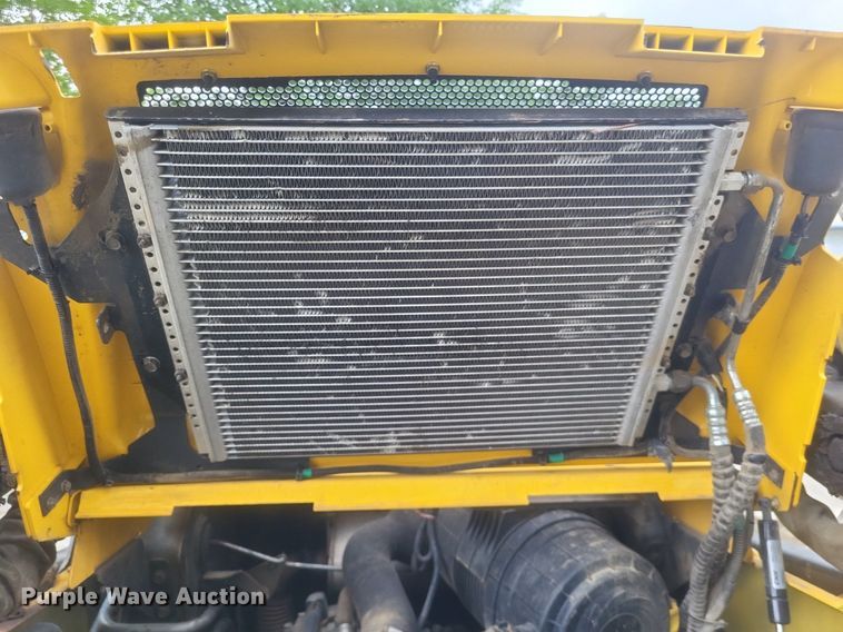 image for item DR4806 2011 New Holland  C232 tracked skid steer loader