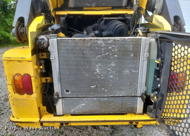 image for item DR4806 2011 New Holland  C232 tracked skid steer loader