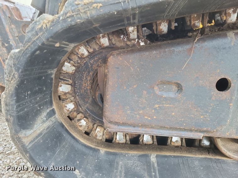 image for item DR4806 2011 New Holland  C232 tracked skid steer loader