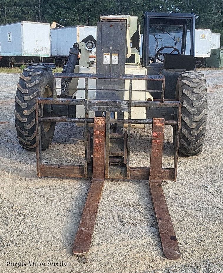 image for item DR4813 2001 Ingersoll-Rand  VR-1044 telehandler